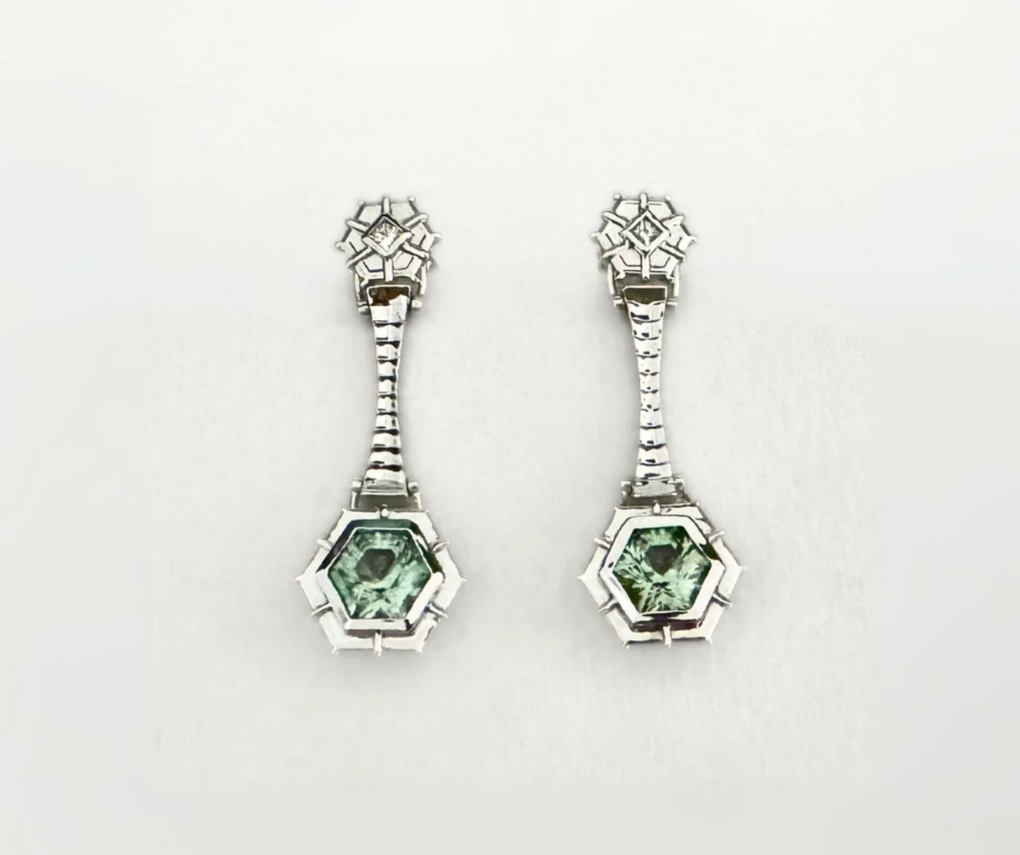Pair of Palladium White Gold dangle earring with diamonds and Green Tourmaline