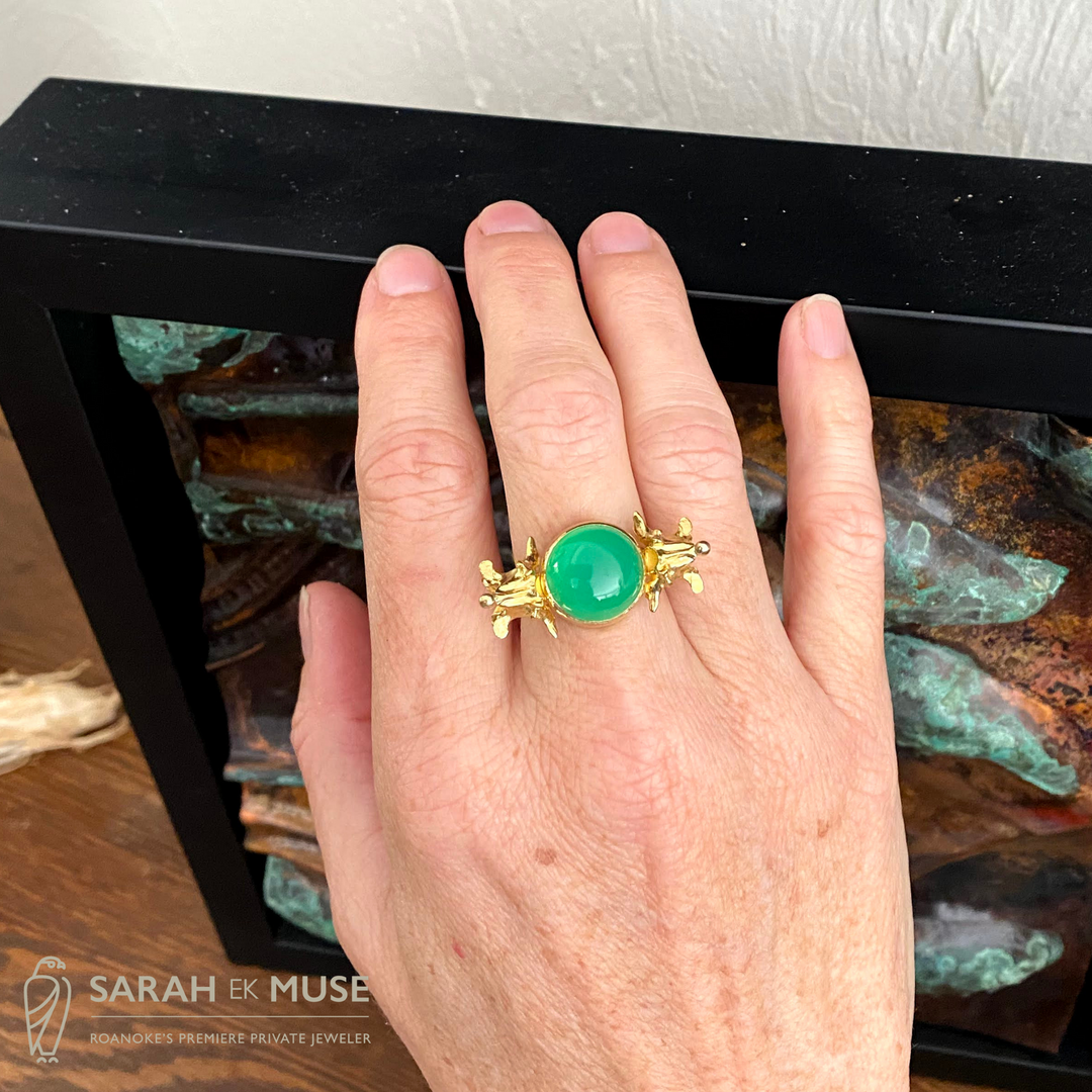 From the grand Sycamore tree and the common garden snake to a hand-crafted ring made in high karat gold that resonates with classical jewelry from ancient times, this ring is the epitome of our “Perception” of our surroundings. How something 'ordinary' can become extraordinary.